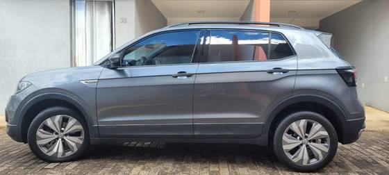 VOLKSWAGEN T-CROSS 1.0 200 TSI TOTAL FLEX COMFORTLINE AUTOMÁTICO